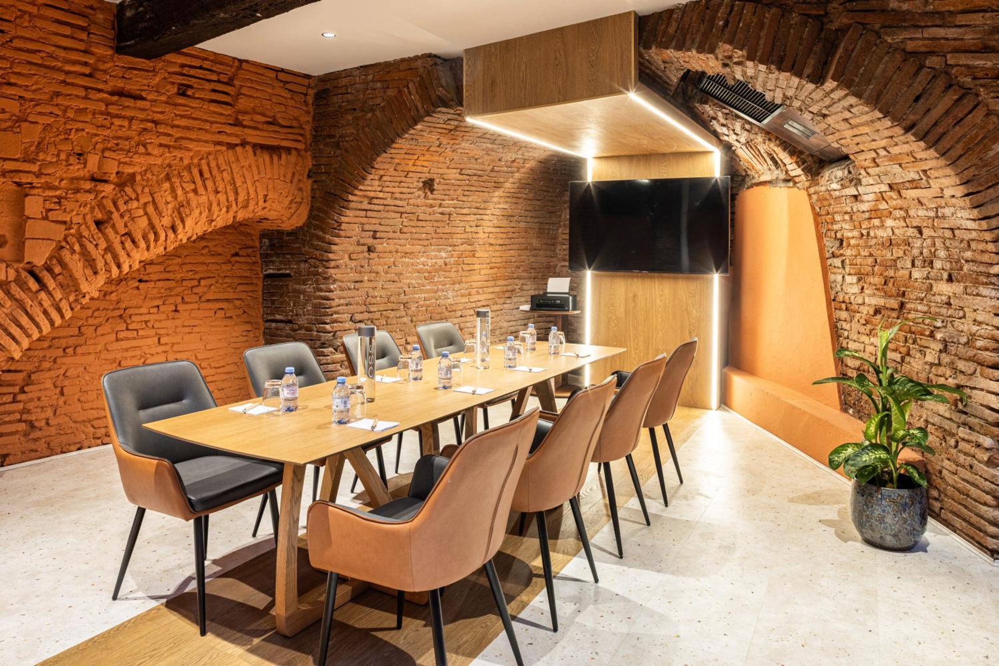 Ovyo Hotel Тулуза Экстерьер фото